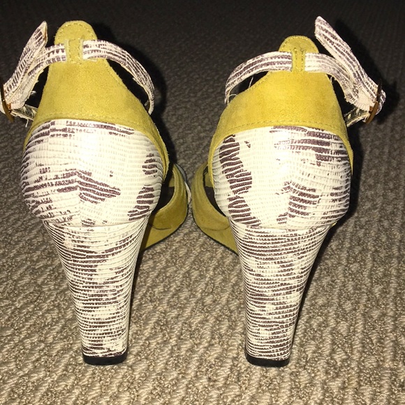 NWT Genuine leather Wedges - Picture 4 of 7